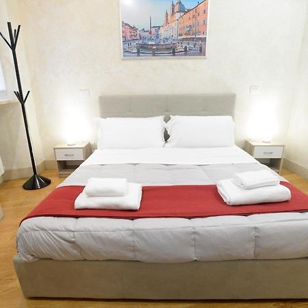 La Casa Degli Osti 1 - Piazza Navona Apartment โรม ภายนอก รูปภาพ