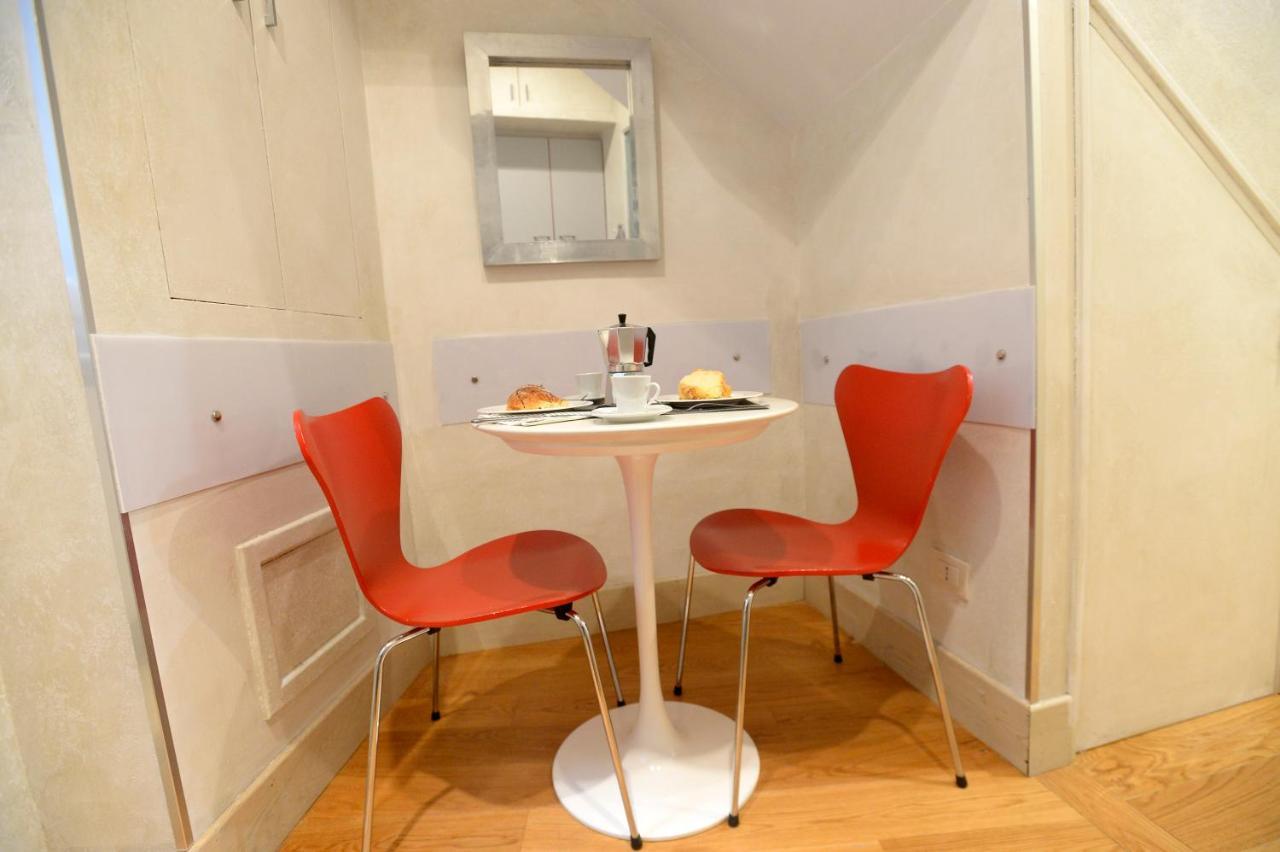 La Casa Degli Osti 1 - Piazza Navona Apartment โรม ภายนอก รูปภาพ