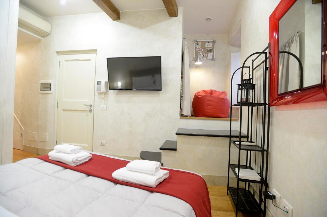 La Casa Degli Osti 1 - Piazza Navona Apartment โรม ภายนอก รูปภาพ