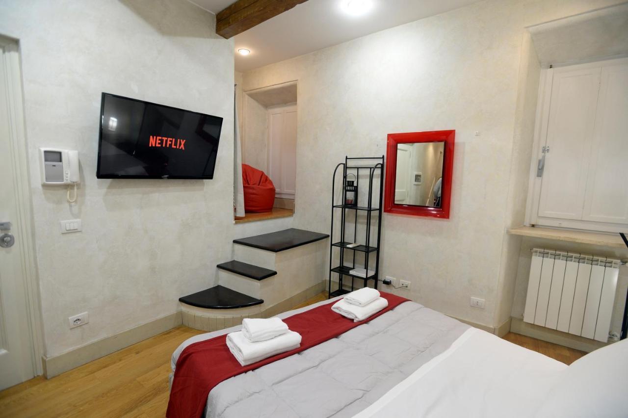 La Casa Degli Osti 1 - Piazza Navona Apartment โรม ภายนอก รูปภาพ