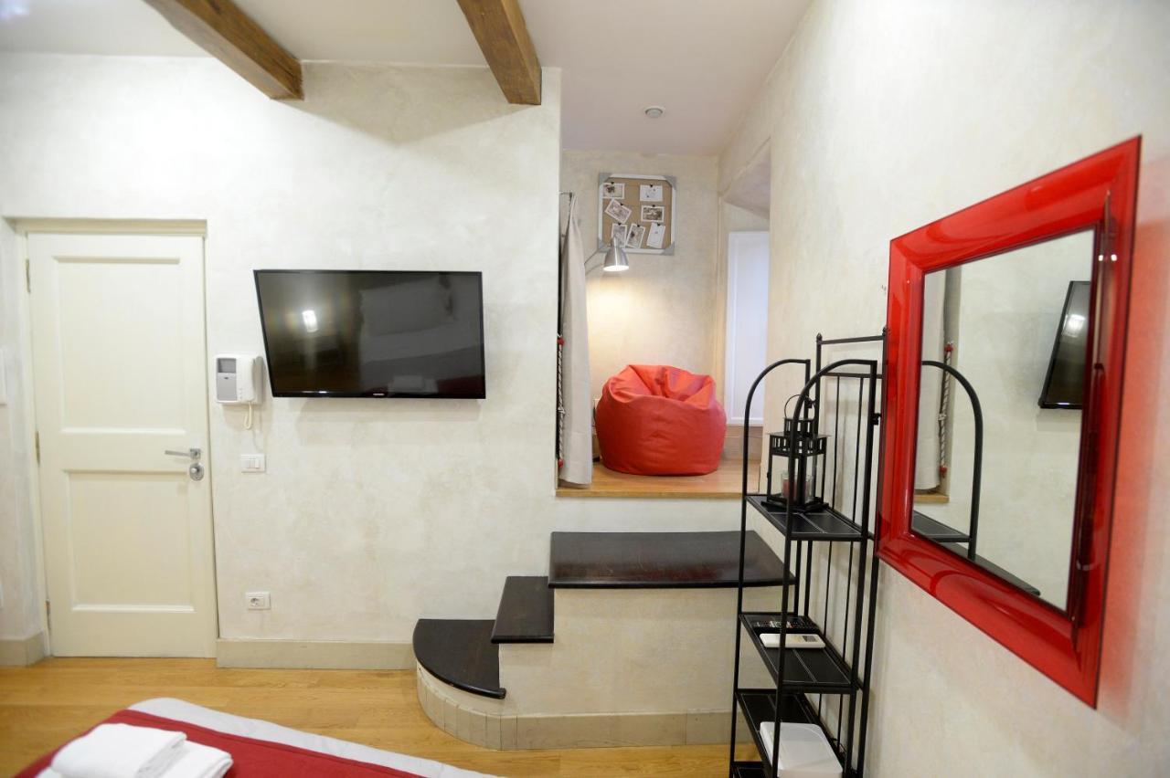 La Casa Degli Osti 1 - Piazza Navona Apartment โรม ภายนอก รูปภาพ