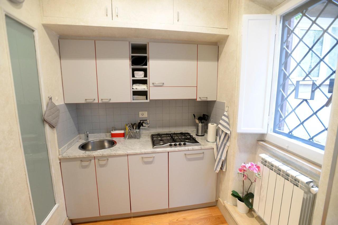 La Casa Degli Osti 1 - Piazza Navona Apartment โรม ภายนอก รูปภาพ